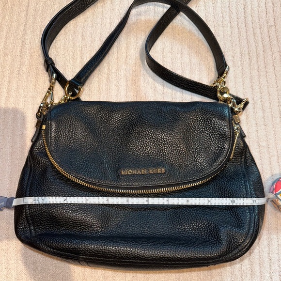 Michael Kors black purse - Picture 1 of 9